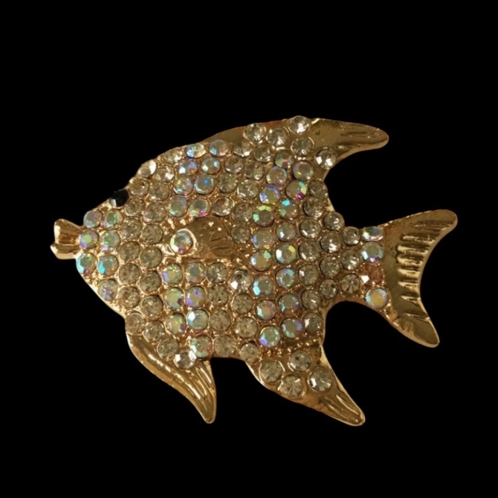 Gold‑Tone Angelfish Brooch with AB Rhinestones – Sparkling Statement Pin - Picture 8 of 12